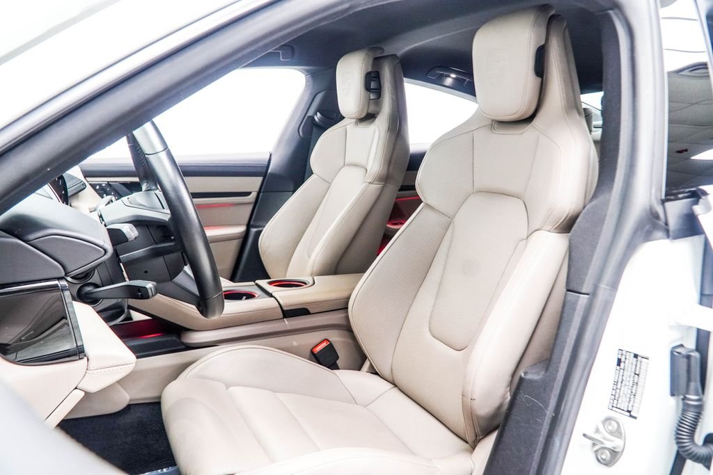 Used 2024 White Porsche Base image 47