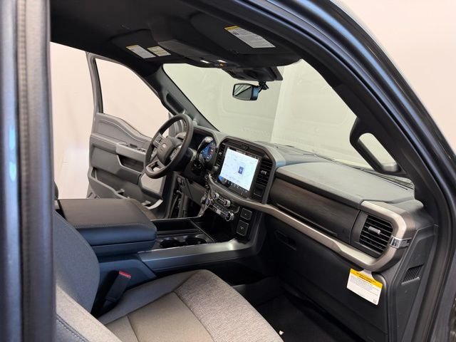 New 2026 Carbonized Gray Metallic Ford XLT image 25
