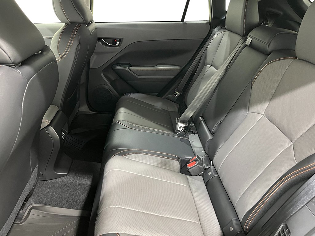 New 2026 CITRON YELLOW PEARL Subaru Limited Hybrid image 24