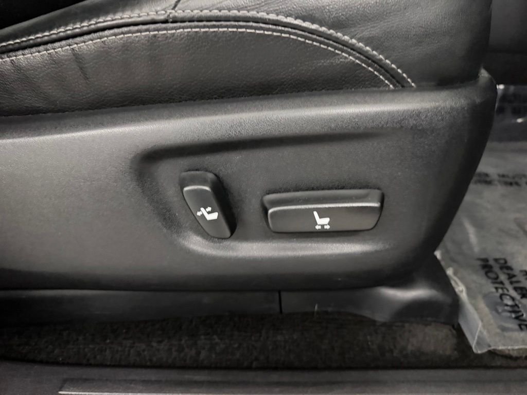 Used 2018 White Toyota Limited image 40