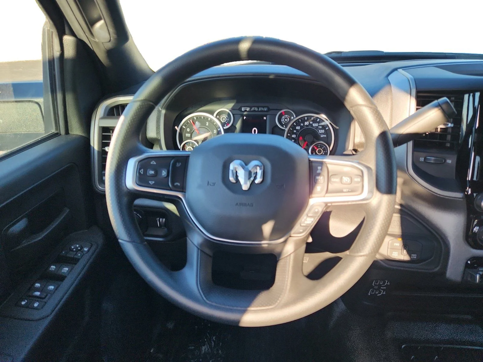2026 RAM 3500 Chassis Tradesman - Photo 12