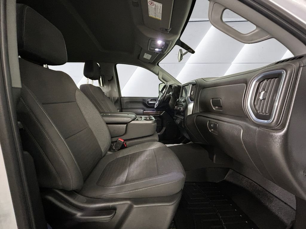Used 2022 White Chevrolet LT image 13