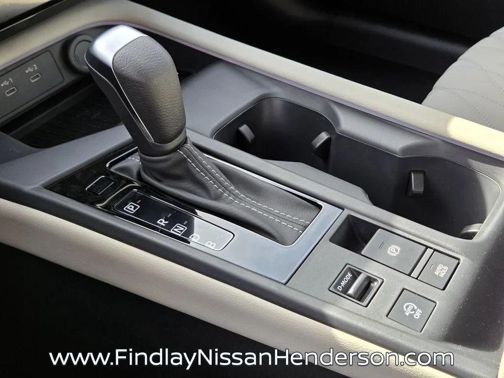 New 2026 Aspen White TriCoat Nissan SL image 16