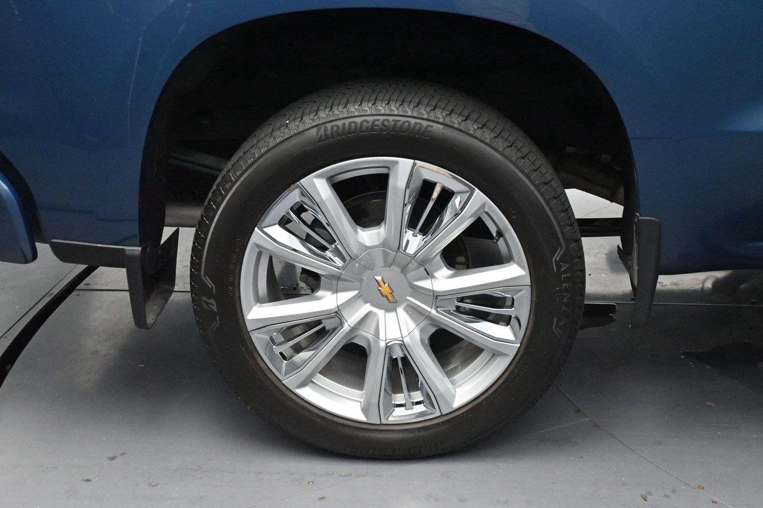 Used 2024 Lakeshore Blue Metallic Chevrolet High Country image 36