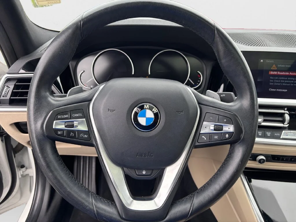 Used 2019 White BMW 330i xDrive image 18