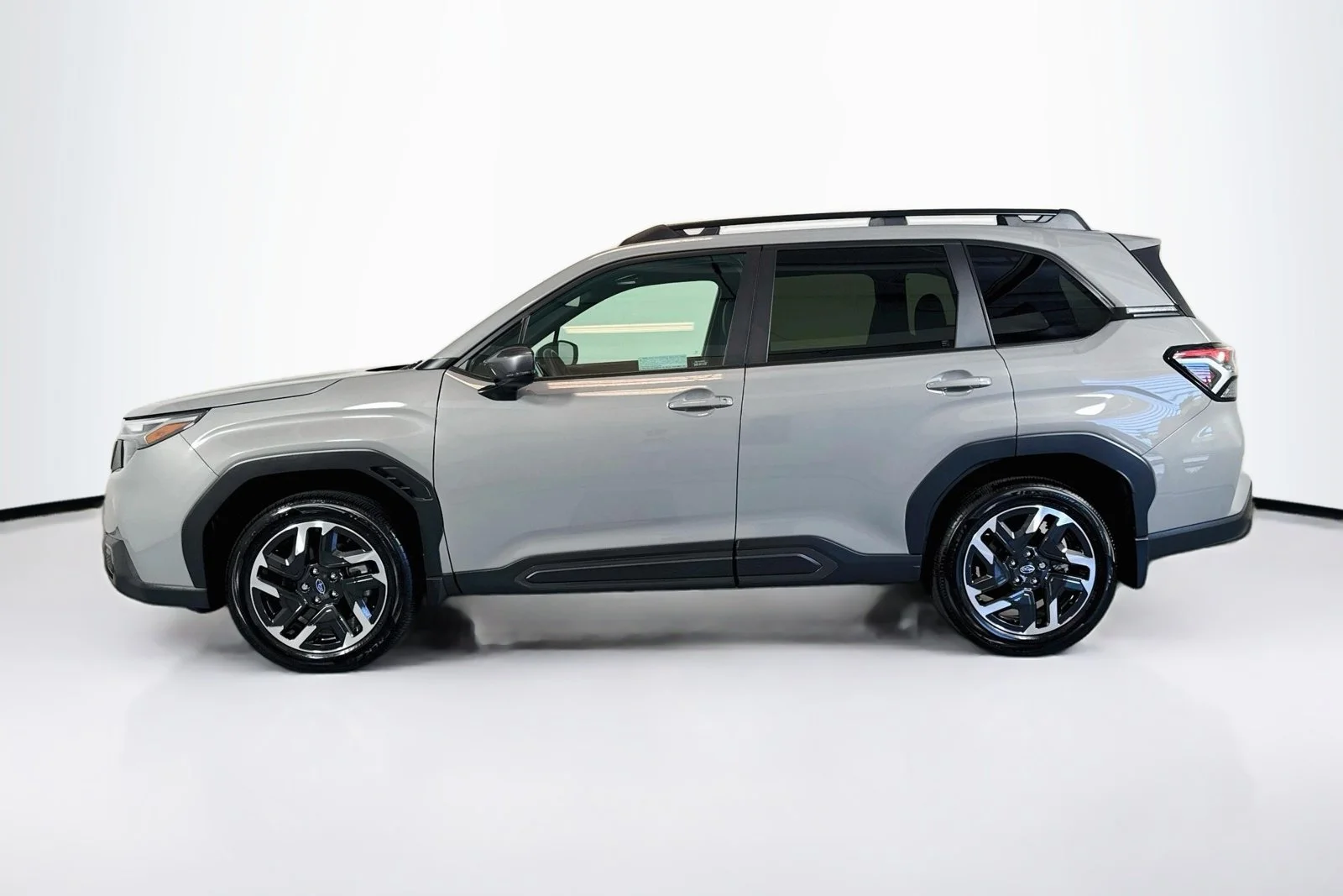 Used 2026 River Rock Pearl Subaru Limited image 8