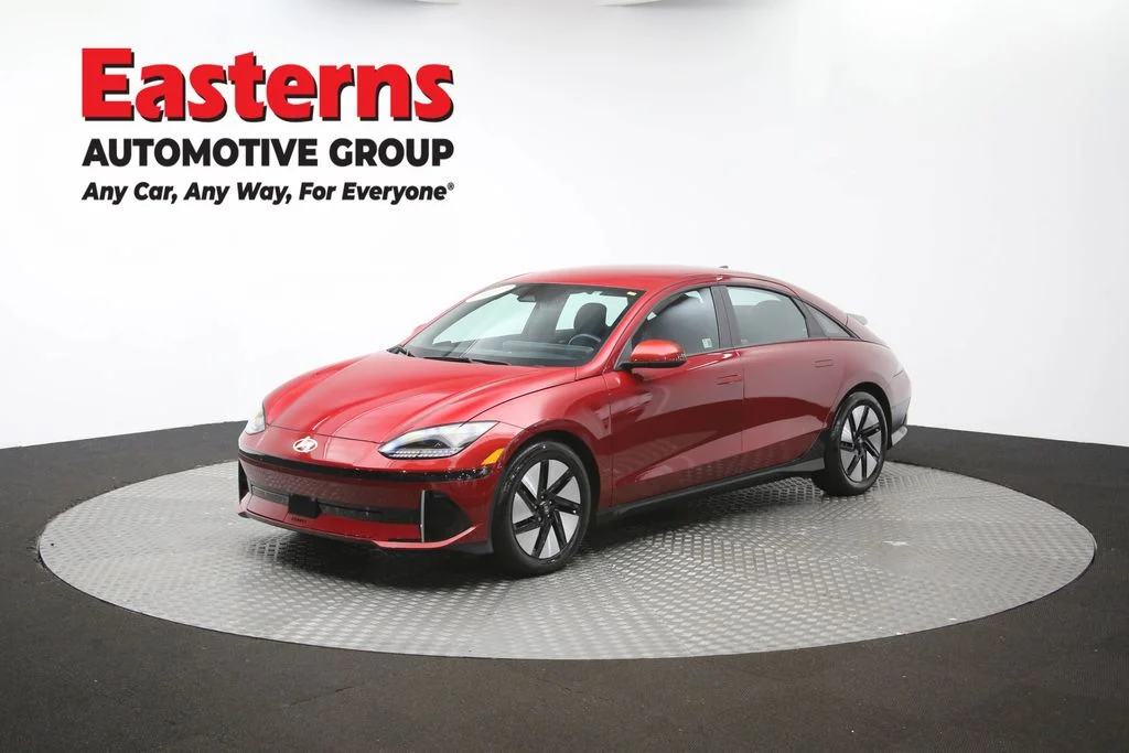 Used 2024 Red Hyundai SE image 57