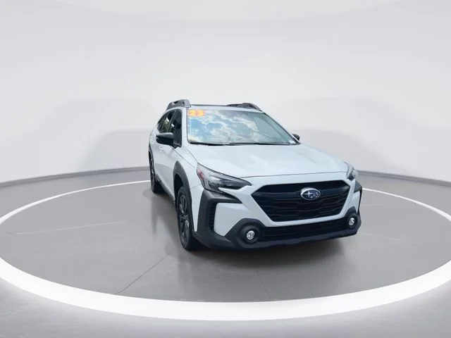 Used 2023 White Subaru Onyx Edition XT image 3