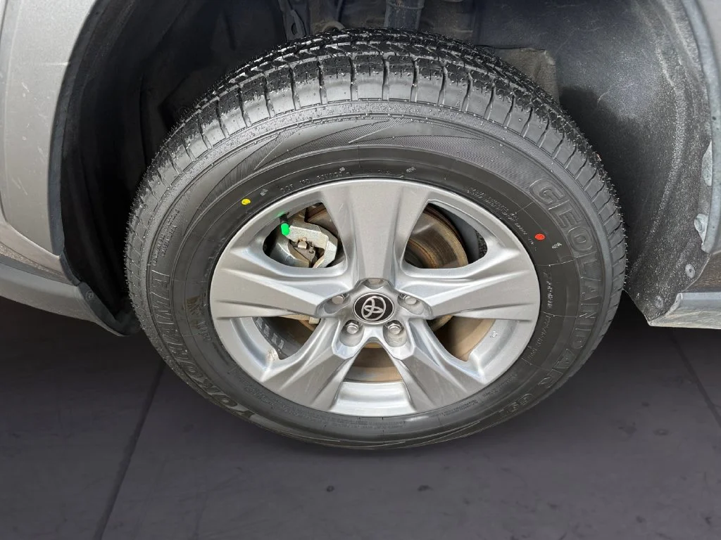 Used 2025 Gray Toyota XLE image 9
