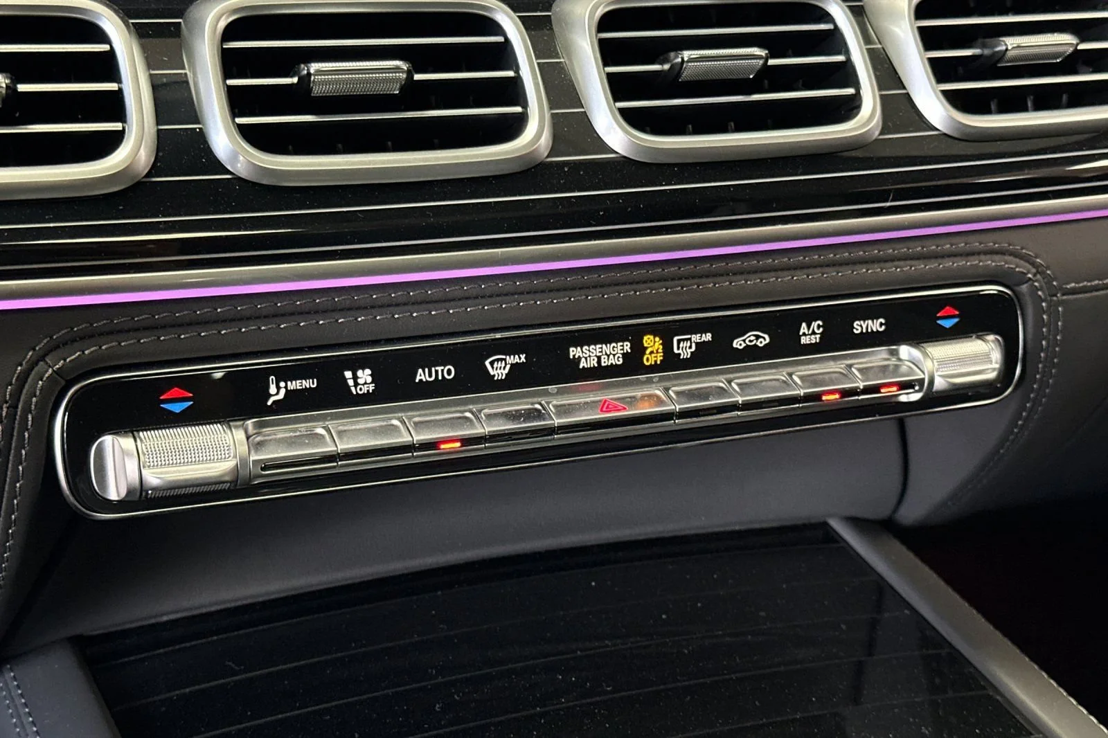 Used 2025  Mercedes-Benz AMG® GLS 63 image 21