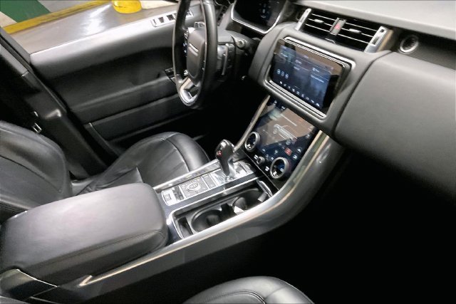 Used 2019 Black Land Rover Supercharged image 11