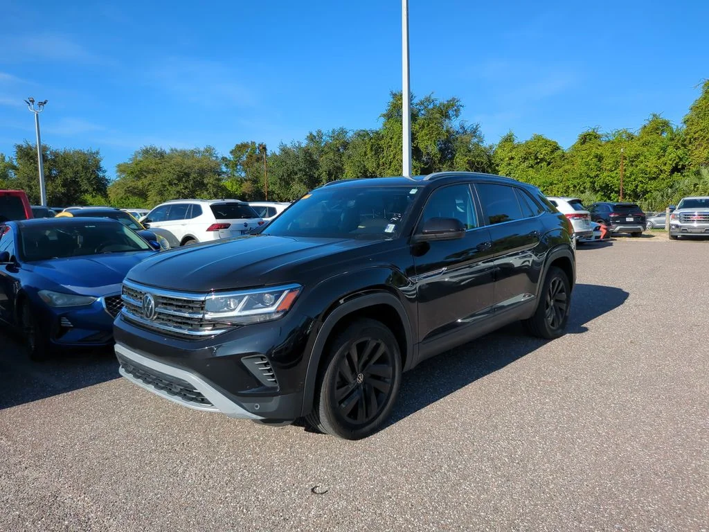 Used 2021  Volkswagen 2.0T SE w/Technology image 2