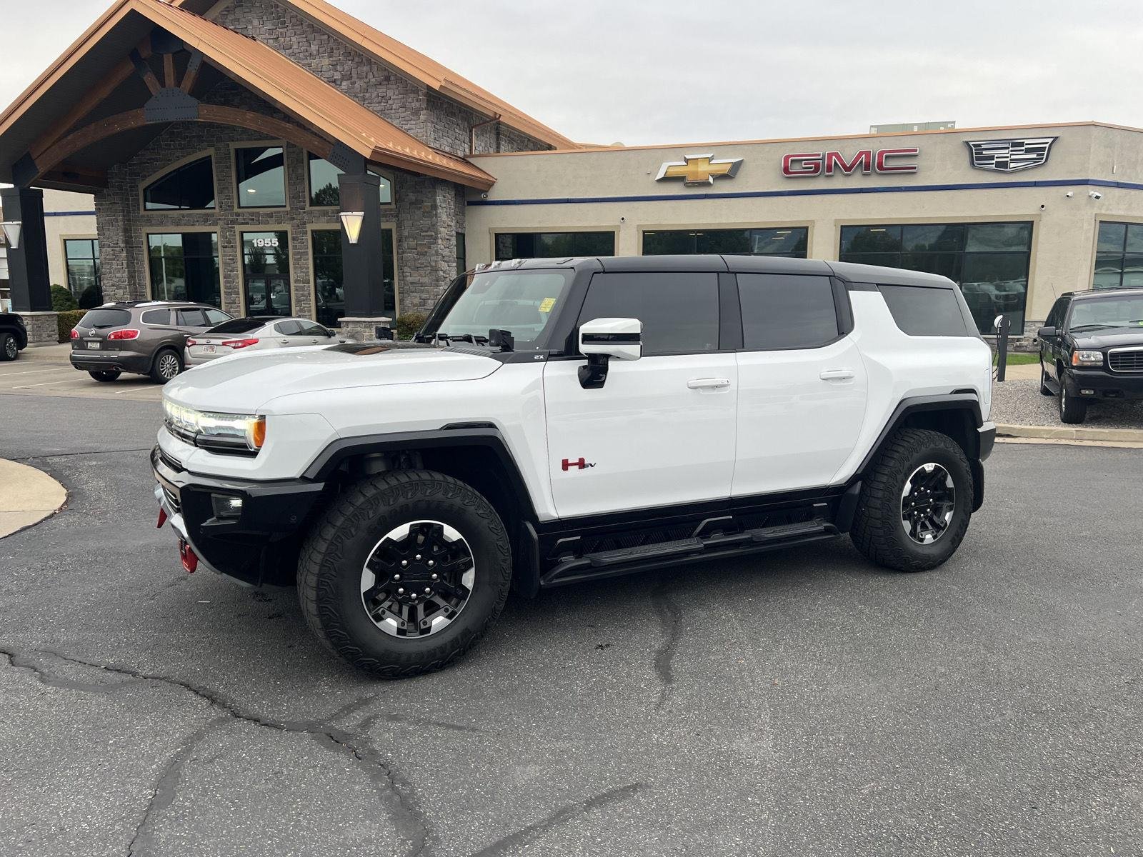2024 GMC HUMMER EV