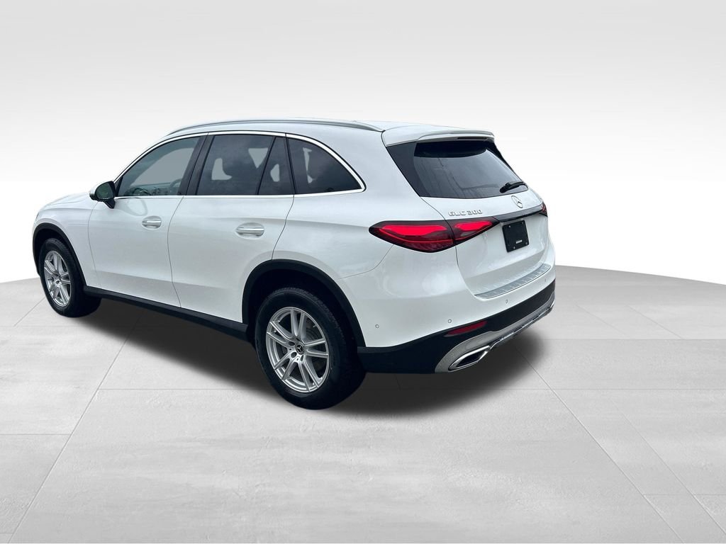 Used 2026 White Mercedes-Benz GLC 300 image 3