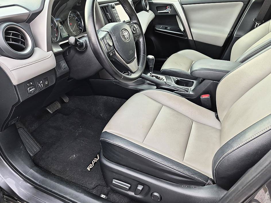 Used 2016 Magnetic Gray Metallic Toyota Limited image 14