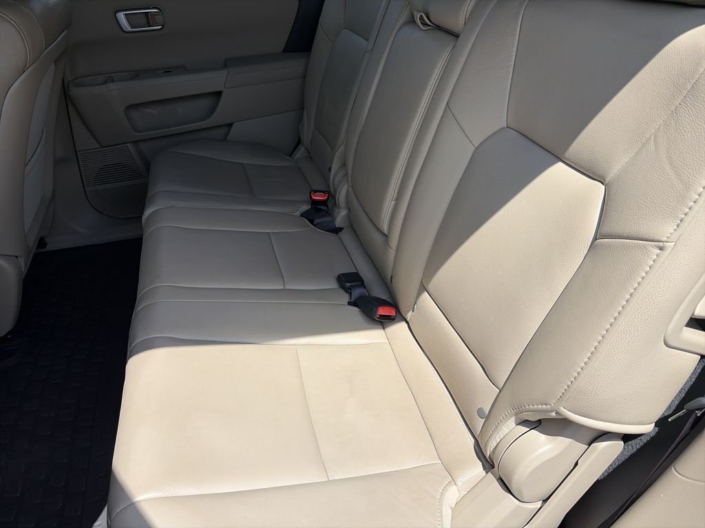 Used 2013 Purple Honda EX-L image 29