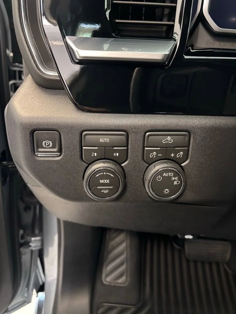 2026 Chevrolet Silverado 1500 LT - Photo 11