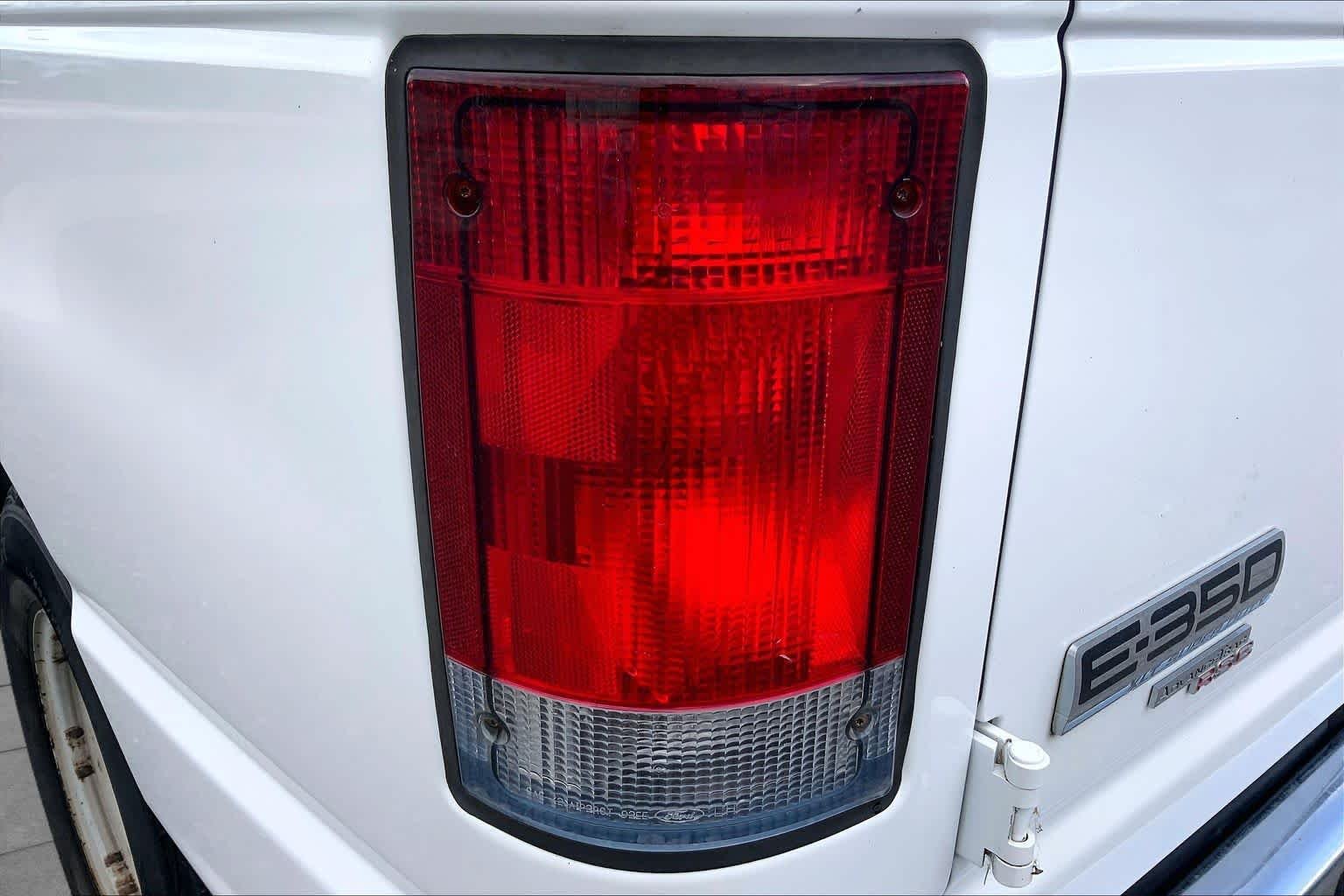 Used 2014 Oxford White Ford XLT image 27