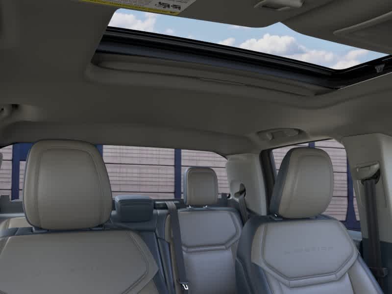 New 2026 M7/CARBONIZED G Ford LARIAT image 12
