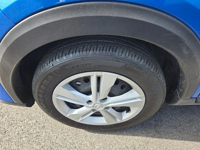 Used 2025 Blue Nissan S image 4