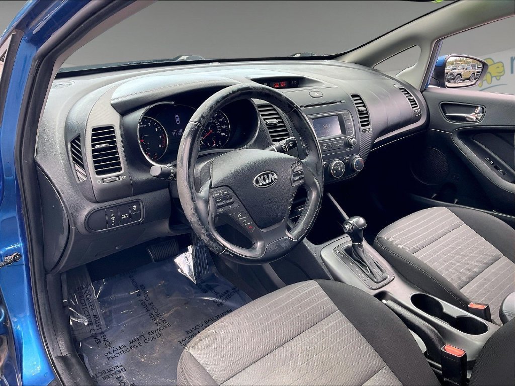 Used 2014 Abyss Blue Kia EX image 8