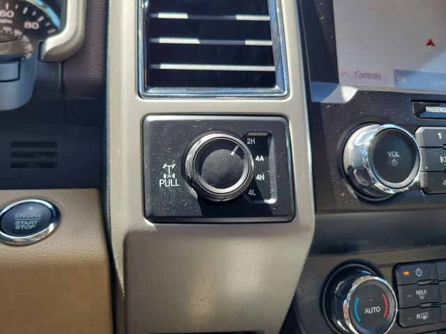 Used 2020 Blue Jeans Metallic Ford Lariat image 26
