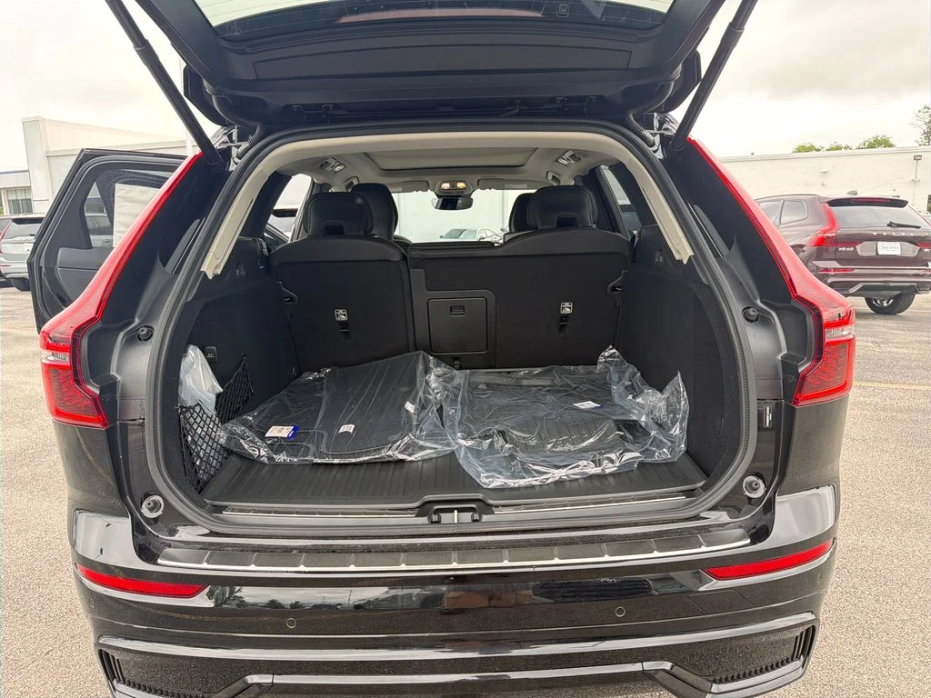 New 2026 Onyx Black Volvo Ultra image 14
