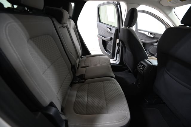 Used 2021 White Ford SE image 28