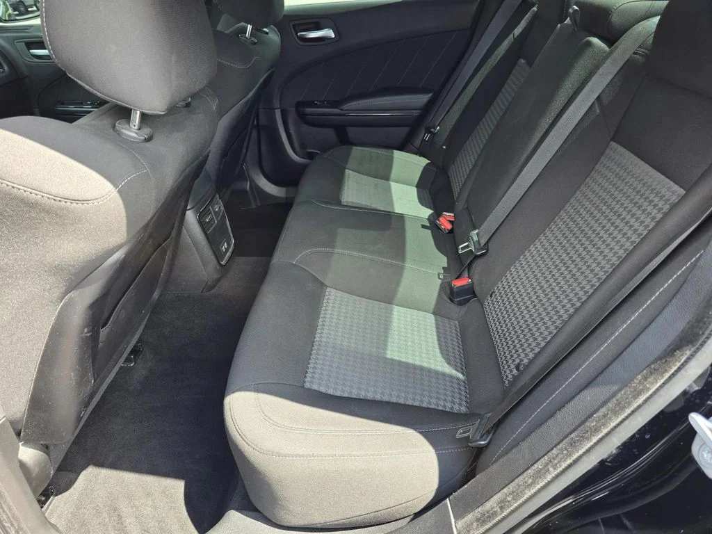 Used 2022 Pitch Black Clearcoat Dodge R/T image 10