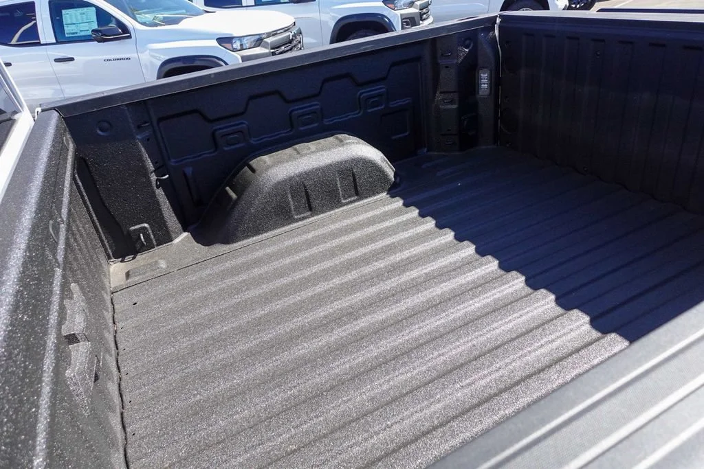 Used 2026 Summit White Chevrolet RST image 29