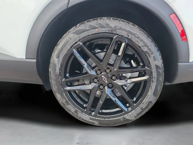 New 2026 Summit White Chevrolet LT image 12