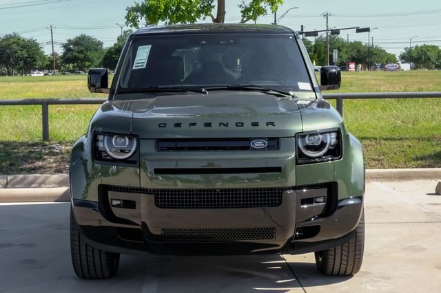 New 2026 Woolstone Green Metallic Land Rover X-Dynamic SE image 5
