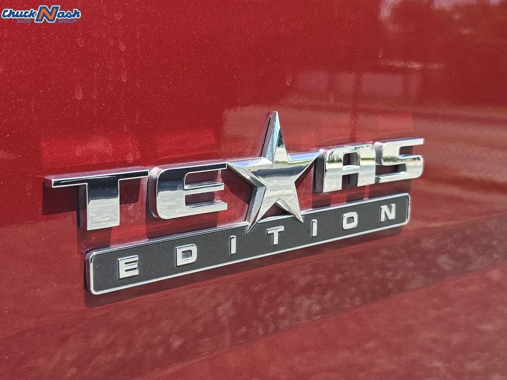 Used 2019 SIREN RED TINTCOAT Chevrolet LT image 9