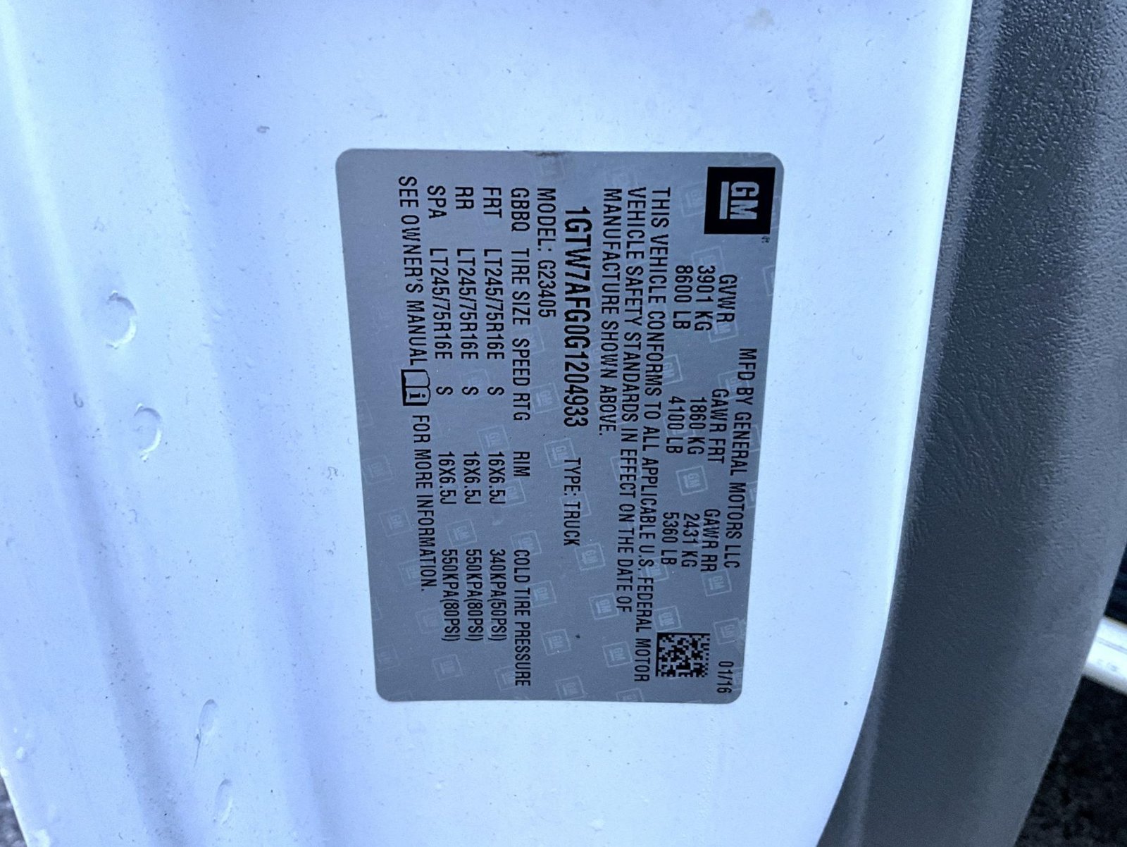 Used 2016 White GMC Work Van image 23