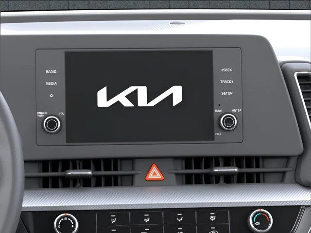 New 2025 Snow White Pearl Kia LX image 20