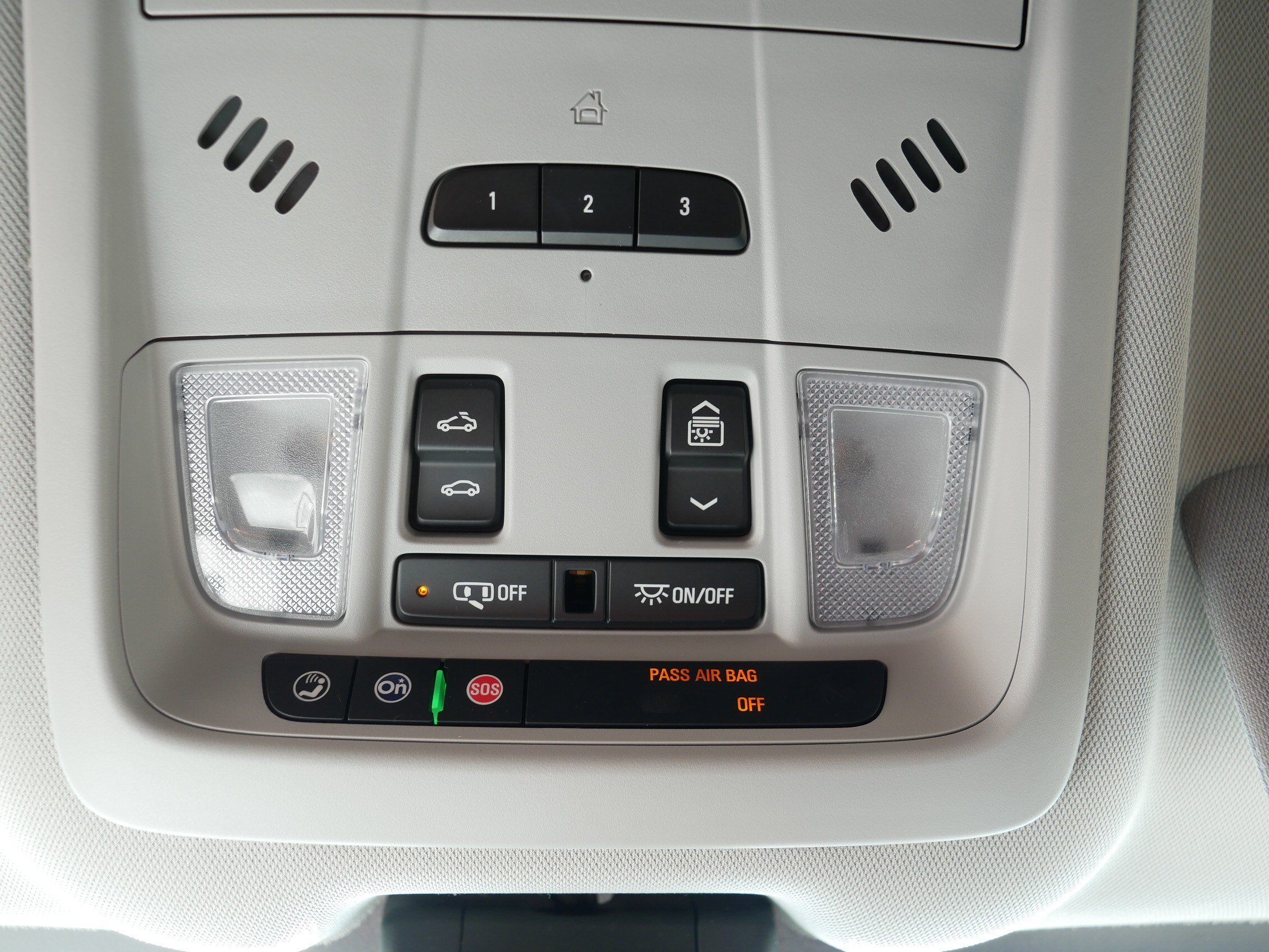Used 2018 Summit White GMC SLT image 33