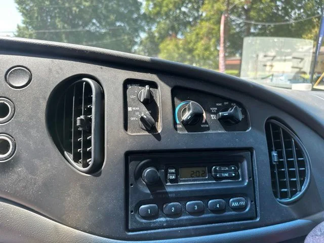 Used 2008 White Ford XL image 20