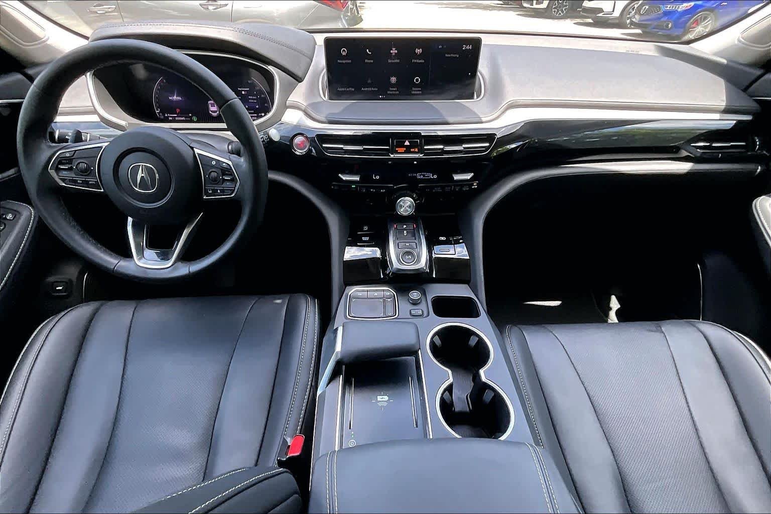 Used 2024 Liquid Carbon Metallic Acura w/Technology Package image 16