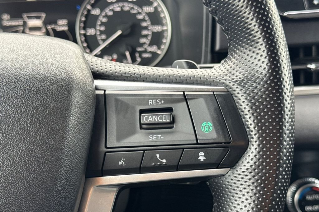 Used 2024 Blue Mitsubishi SE image 32