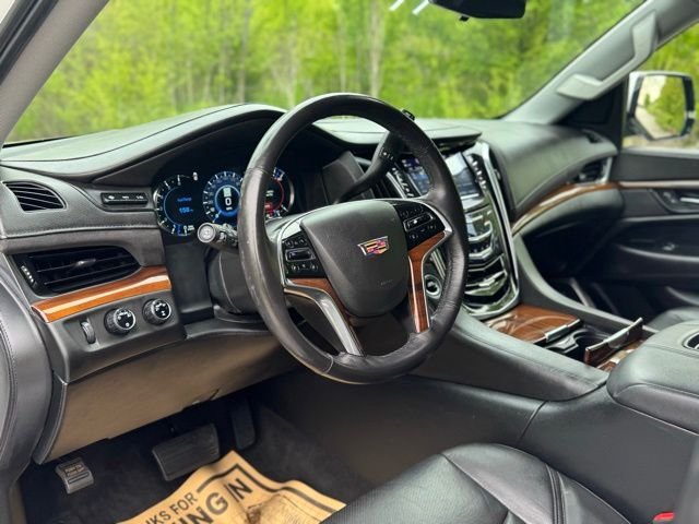 Used 2020 Crystal White Cadillac Luxury image 10