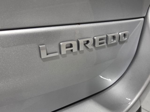 New 2026 Silver Zynith Exterior Paint Jeep Laredo X image 11
