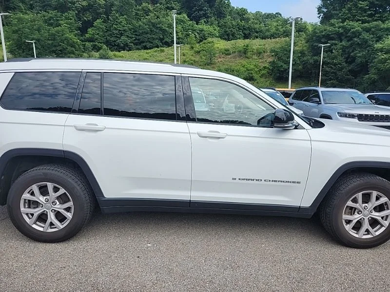 Used 2021 White Jeep Limited image 8