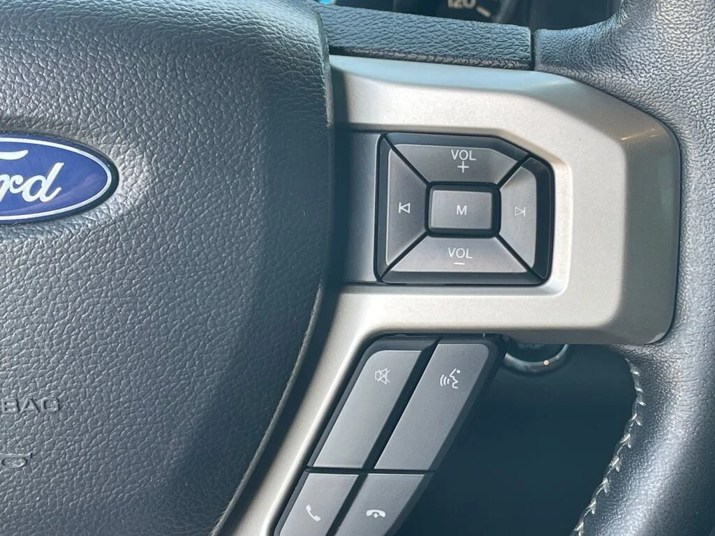 Used 2018 Shadow Black Ford LARIAT image 17