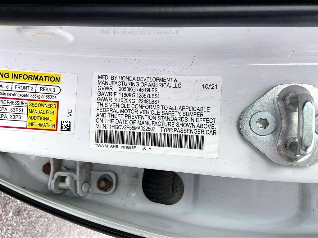 Used 2021 White Honda EX-L image 33