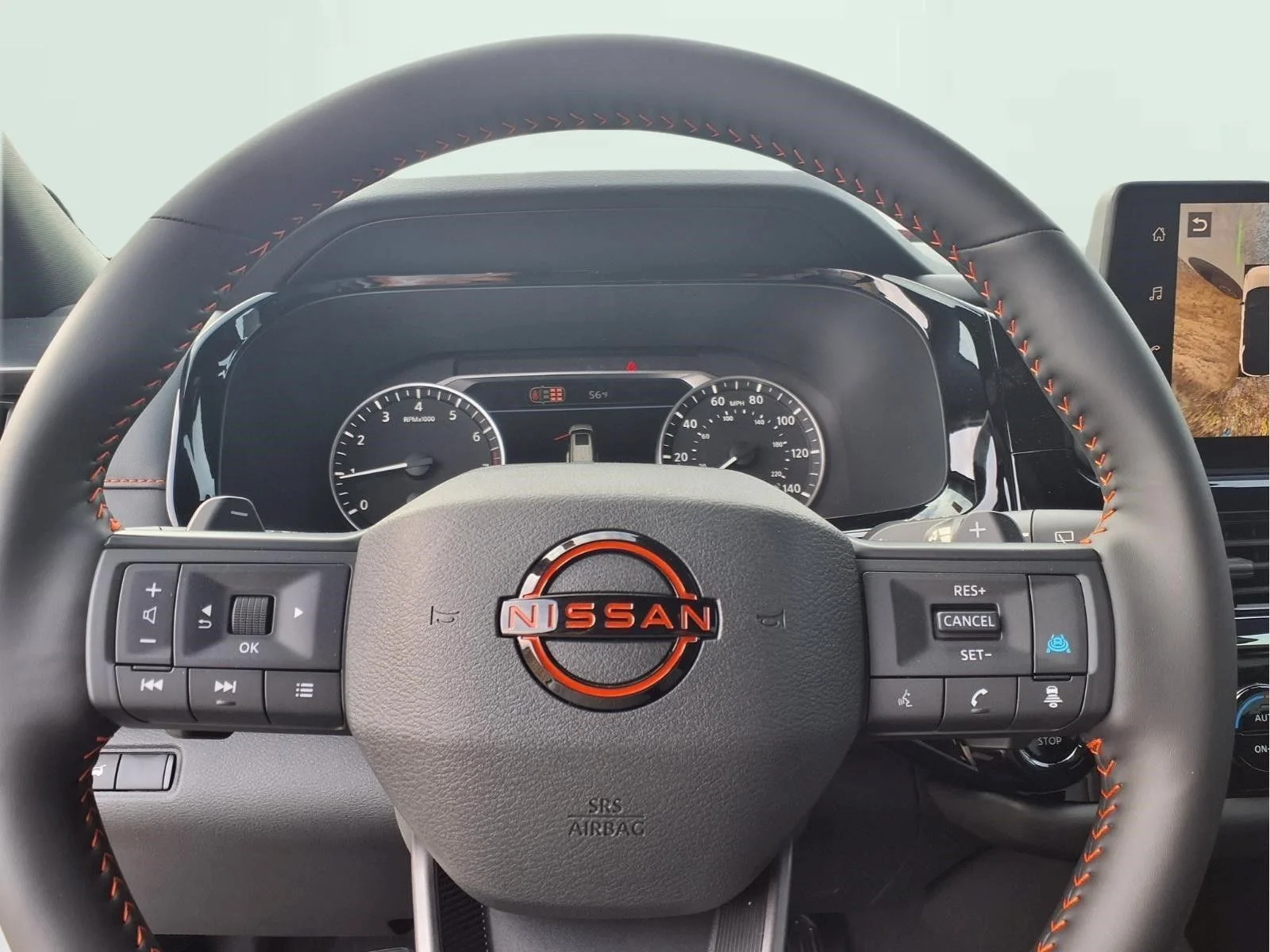 New 2026 Everest White Pearl TriCoat / Super Black Two-tone Nissan Rock Creek® image 23