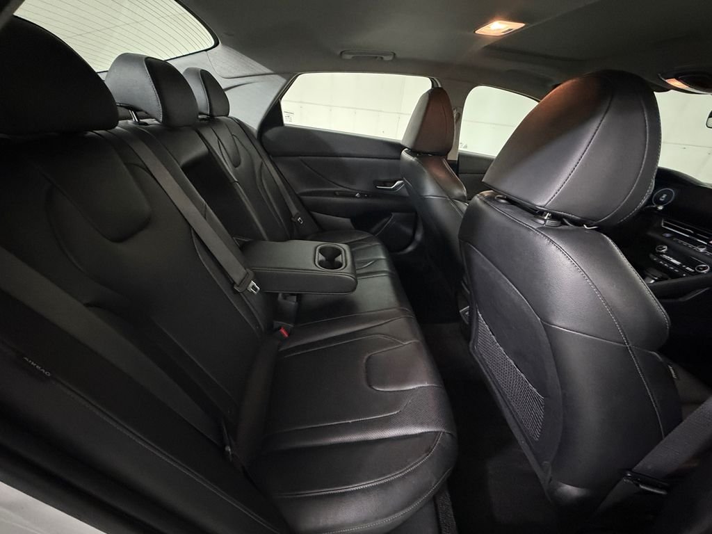 Used 2024 White Hyundai Limited image 17
