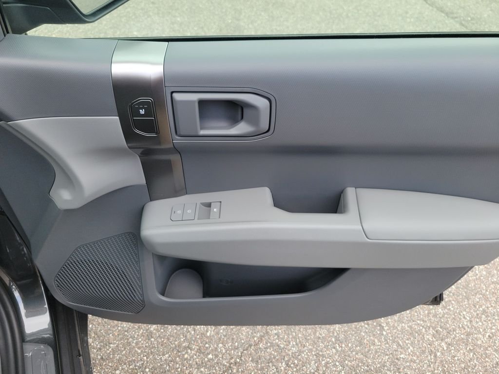New 2027 Interstellar Gray Kia Wind image 10