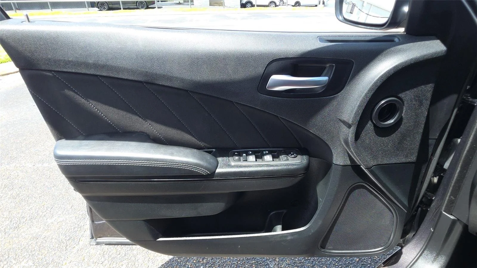 Used 2022 Granite Pearlcoat Dodge SXT image 14