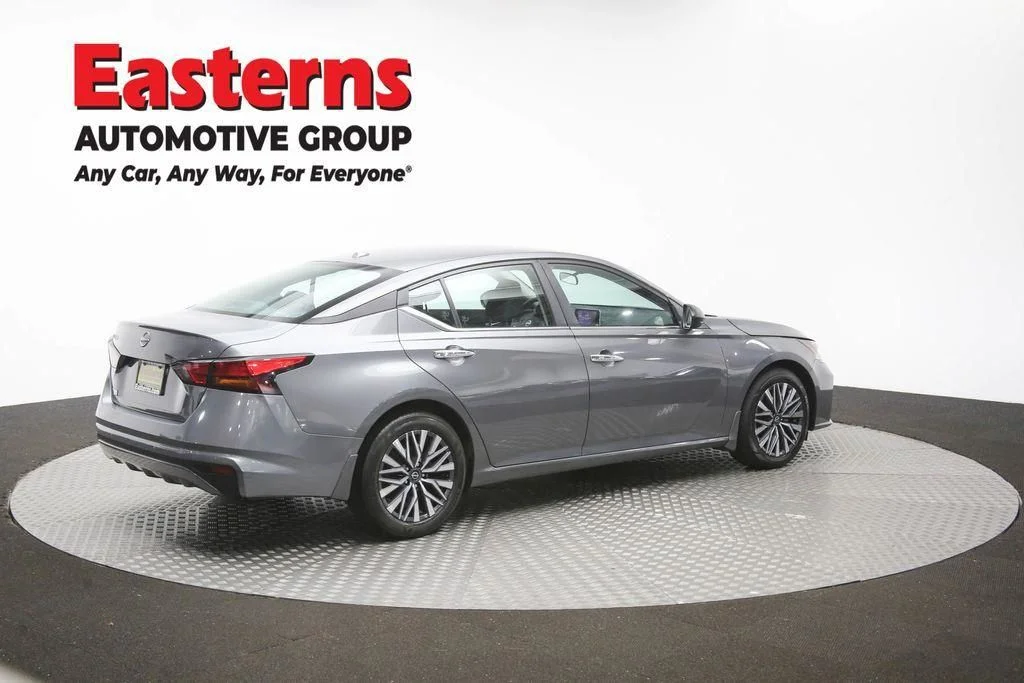 Used 2025 Gray Nissan 2.5 SV image 43