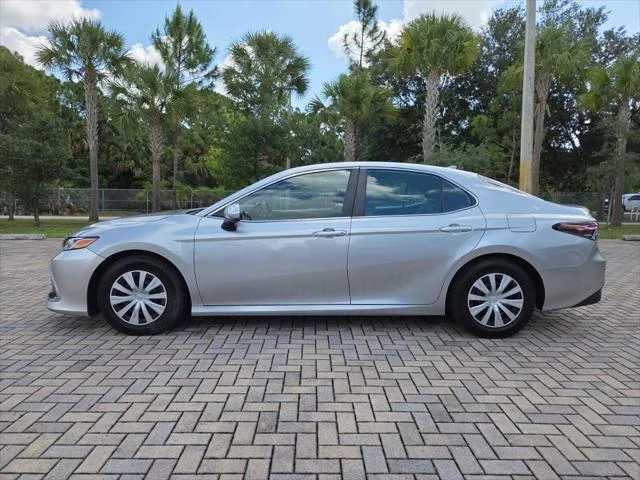 Certified Used 2022 CELESTIAL SILVER METALLIC Toyota  image 8